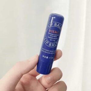lip melanin mask for dark lips moisturizing and lightening